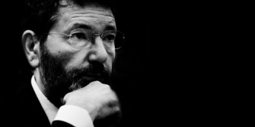 Paradossale la querela del M5S al Sindaco Ignazio Marino, soprattutto a fronte degli insulti quotidiani dai banchi grillini in Aula