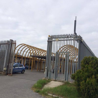 Immigrazione, Piazzoni e Chaouki ancora al CIE di Ponte Galeria: "Ruolo operatori è fondamentale, obiettivo resta chiudere i CIE"
